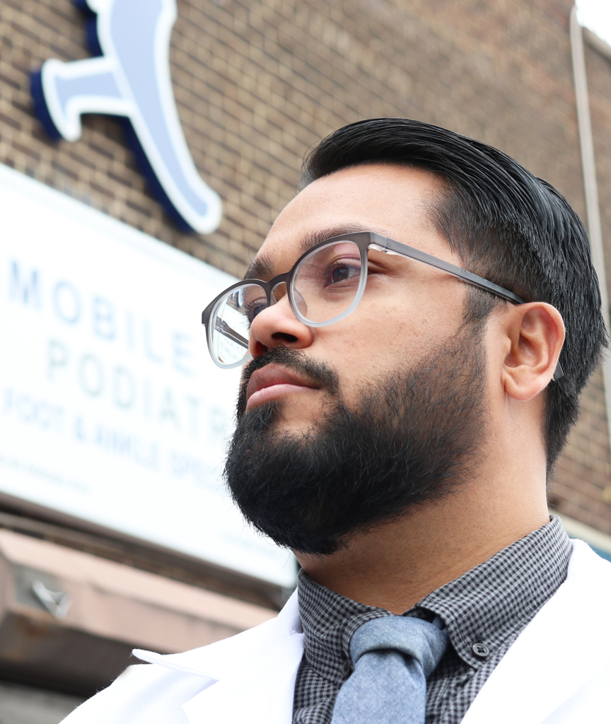 Dr.Nayeem at the Queens Mobile Podiatry office